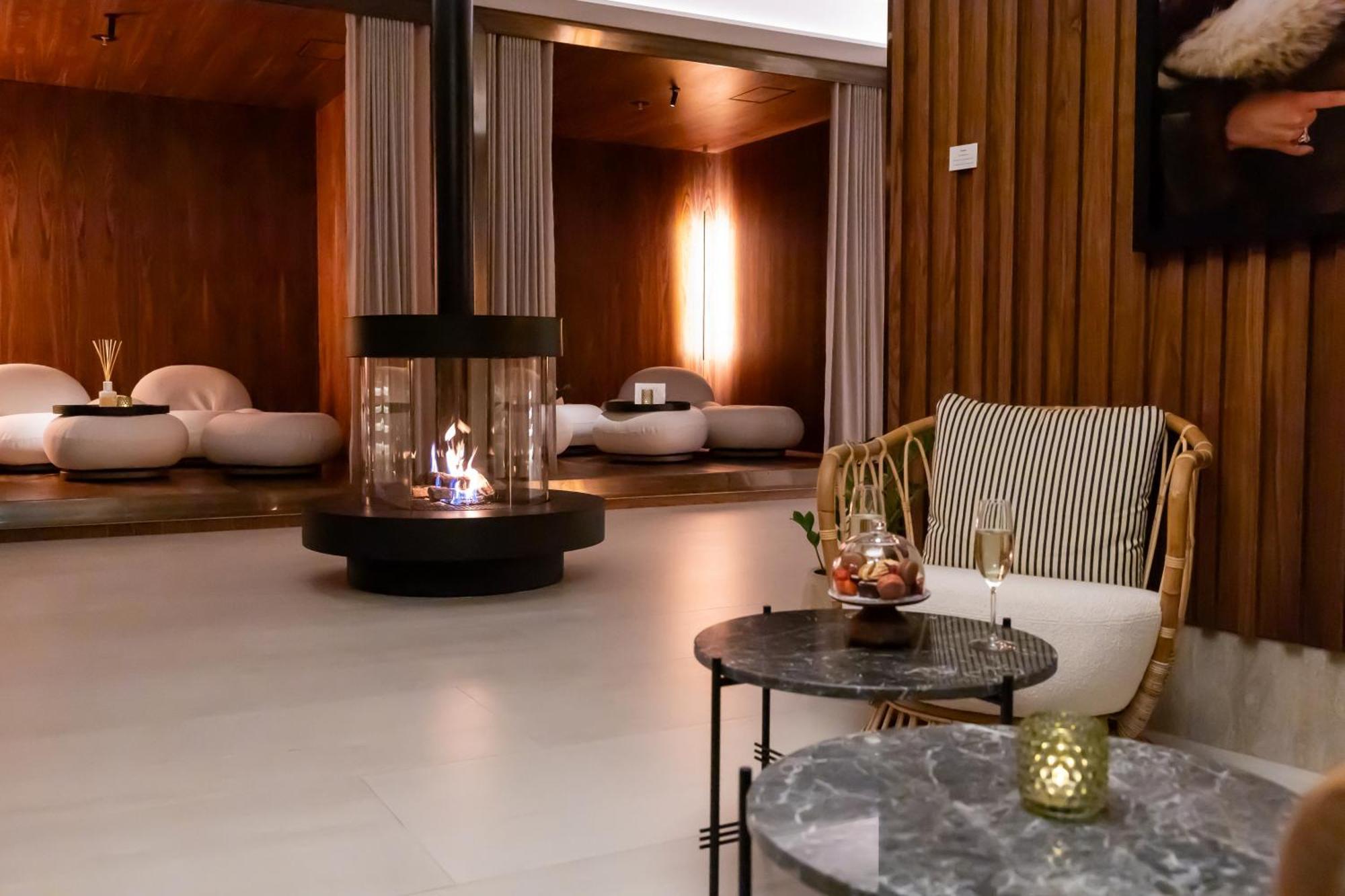 Iceland Parliament Hotel, Curio Collection By Hilton Ρέυκιαβικ Εξωτερικό φωτογραφία