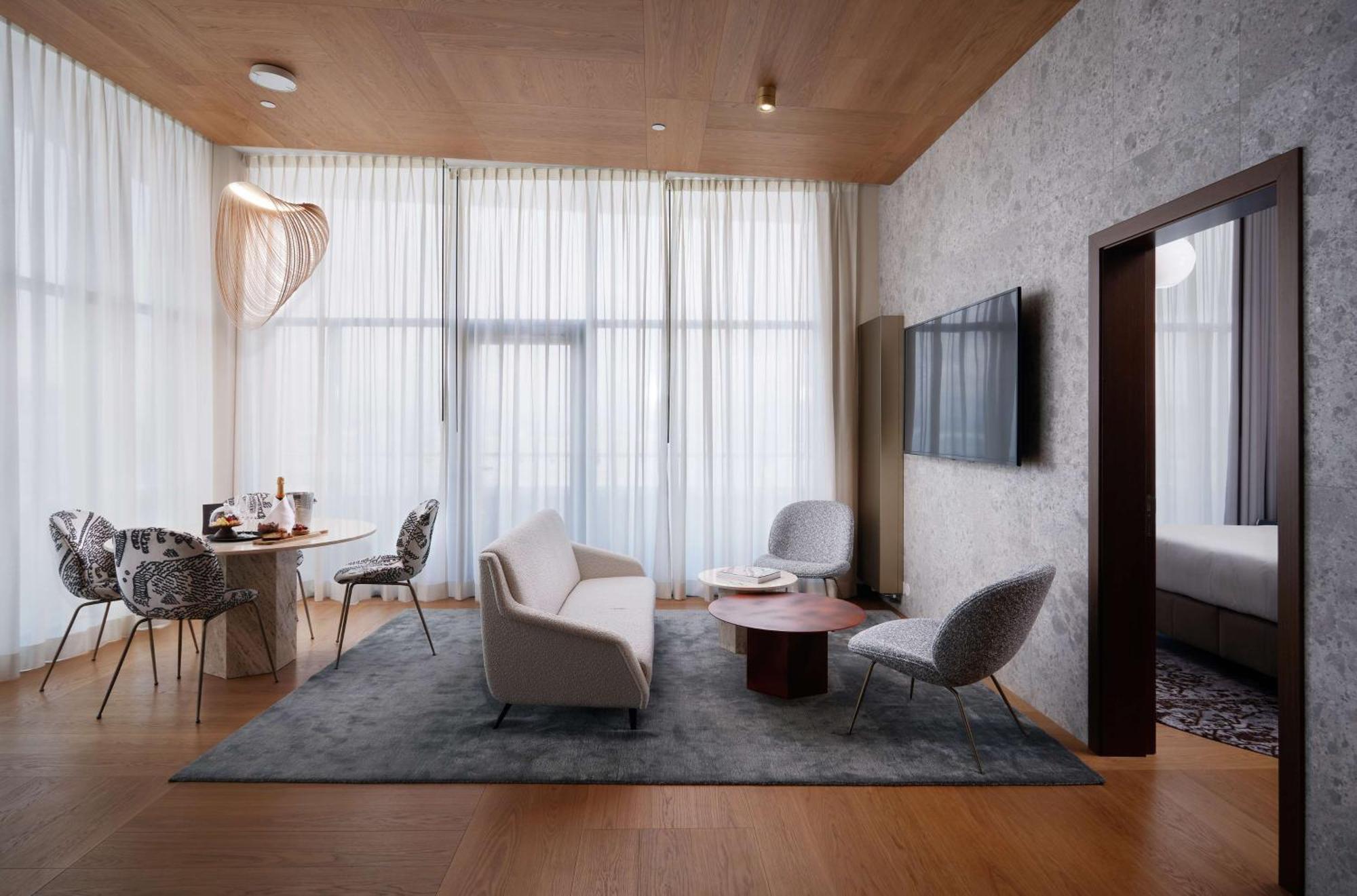Iceland Parliament Hotel, Curio Collection By Hilton Ρέυκιαβικ Εξωτερικό φωτογραφία